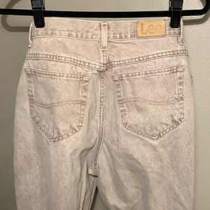 Vintage 90’s high rise oatmeal wash straight leg Lee jeans